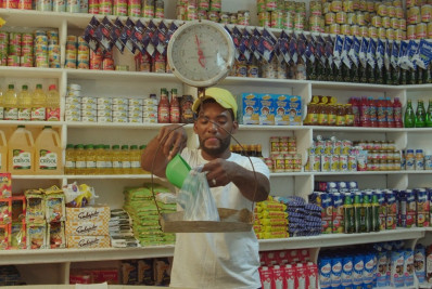 Supermercados enfrentam dificuldades para preencher vagas; oportunidades não atraem trabalhadores