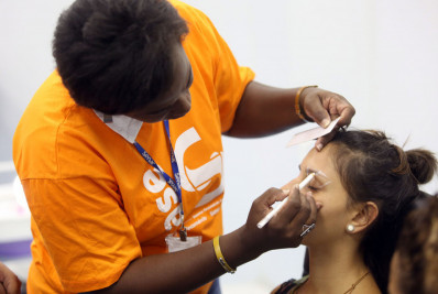 Águas do Rio e Senac RJ abrem 140 vagas para cursos profissionalizantes na área da Beleza