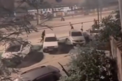 Vídeo: Torcedores de Vasco e Flamengo se envolvem em confusão com tiros na Zona Oeste