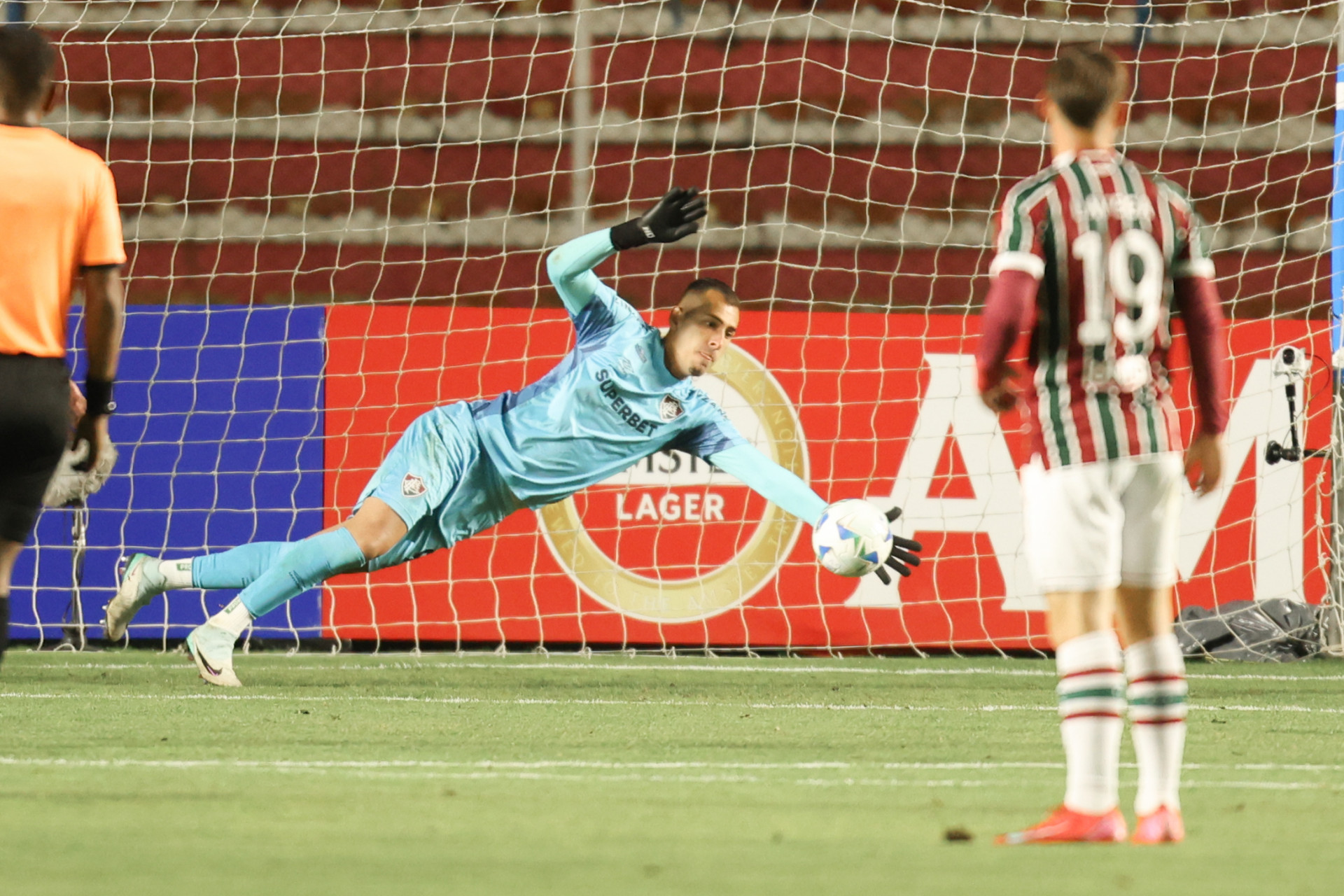 Vitor Eudes em ação no jogo contra o GV San José - Marcelo Gonçalves / Fluminense FC