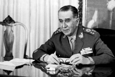 Uerj anula título de Doutor Honoris Causa concedido ao ex-presidente Médici durante a ditadura