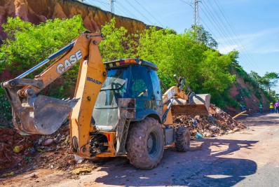 Mutirão de limpeza garante mais segurança para motoristas e pedestres