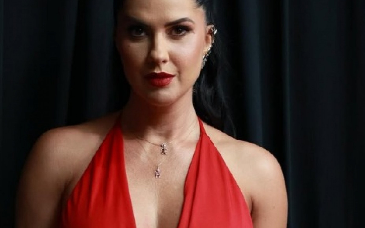 Esposa de Zezé Di Camargo refletiu sobre os julgamentos que enfrentou ao longo de sua vida pública e falou sobre superação
