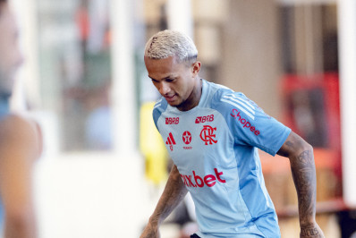 City abre conversas com o Flamengo por Wesley, diz jornalista italiano