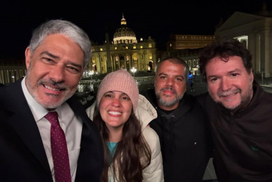 William Bonner finaliza cobertura do conclave no Vaticano: 'Missão cumprida'