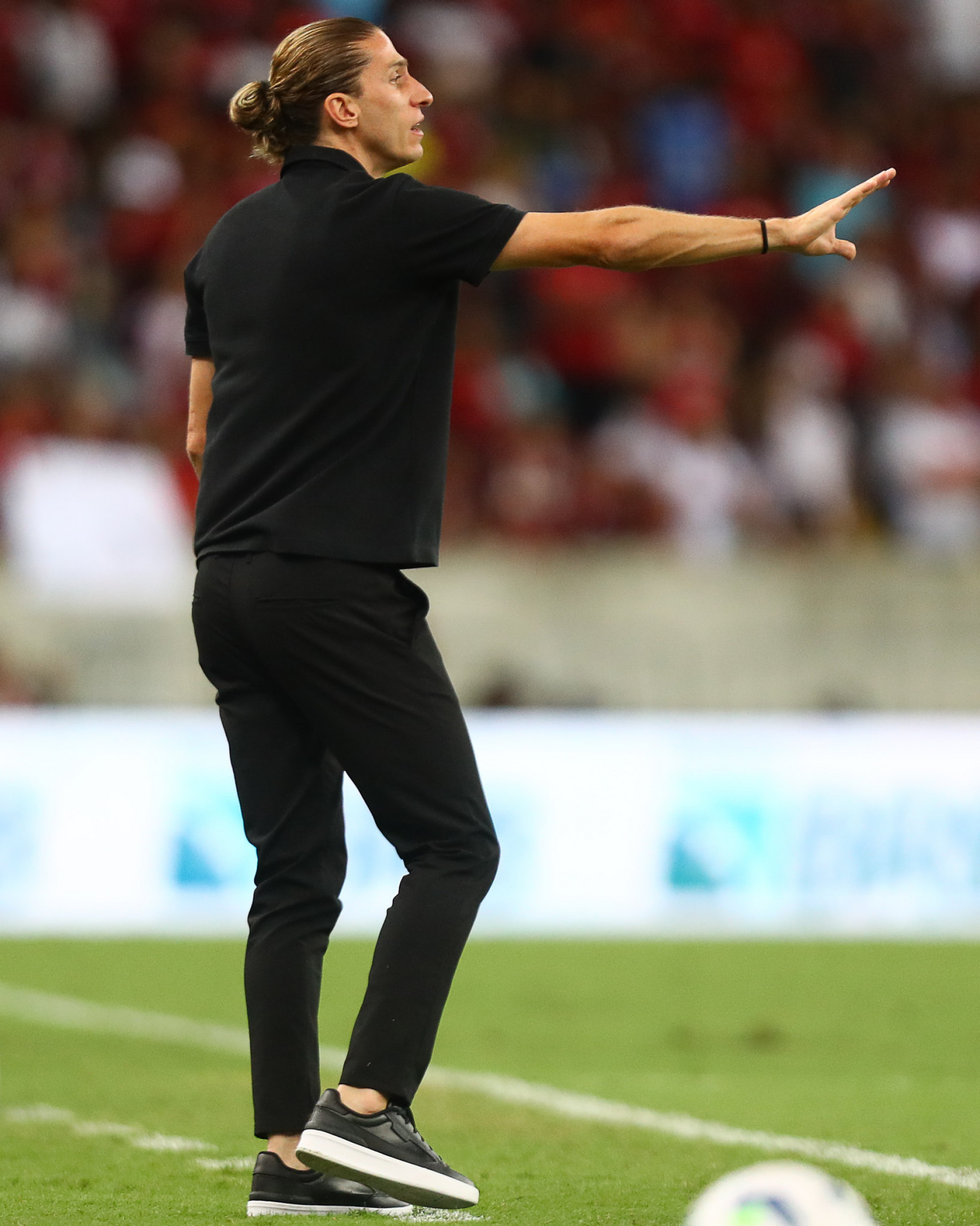 T&eacute;cnico do Flamengo, Filipe Lu&iacute;s orienta o time - Gilvan de Souza / Flamengo
