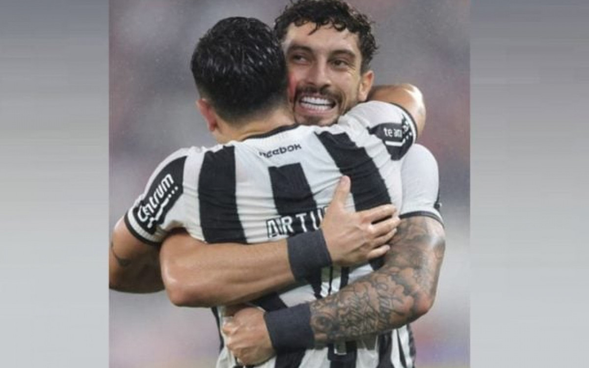 Botafogo tem atua&ccedil;&atilde;o de gala e arrasa o Internacional