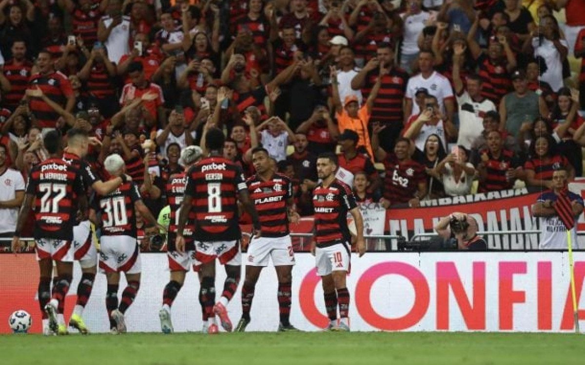 Filipe Lu&iacute;s surpreende em vit&oacute;ria sobre o Bahia