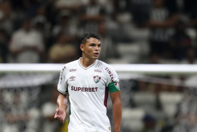 Thiago Silva faz cobrança após derrota do Fluminense: 'Um pouco mais de caráter'