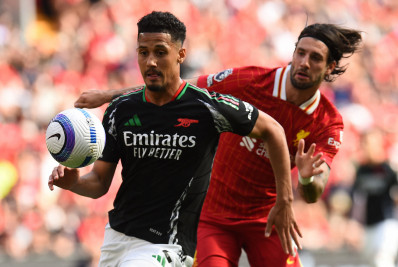 Martinelli marca e ajuda o Arsenal a buscar empate contra o Liverpool no Anfield Road