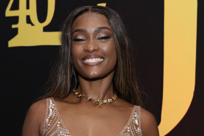 Erika Januza comemora 40 anos com festão: 'Novo ciclo' 