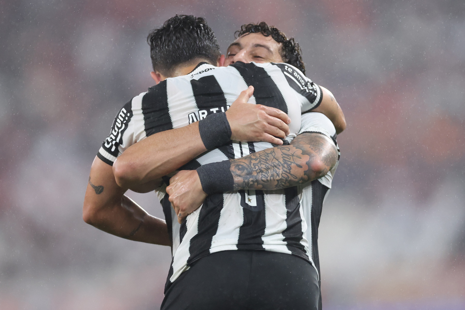 Artur.  Botafogo x Internacional pelo Campeonato Brasileiro no Estadio Nilton Santos. 11 de Maio de 2025, Rio de Janeiro, RJ, Brasil. Foto: Vitor Silva/Botafogo. 
Imagem protegida pela Lei do Direito Autoral Nº 9.610, DE 19 DE FEVEREIRO DE 1998. Sendo proibido qualquer uso comercial, remunerado e manipulacao/alteracao da obra.
 -  Vitor Silva/Botafogo