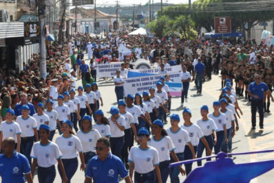 São Pedro da Aldeia comemora 408º aniversário com desfile cívico e shows
