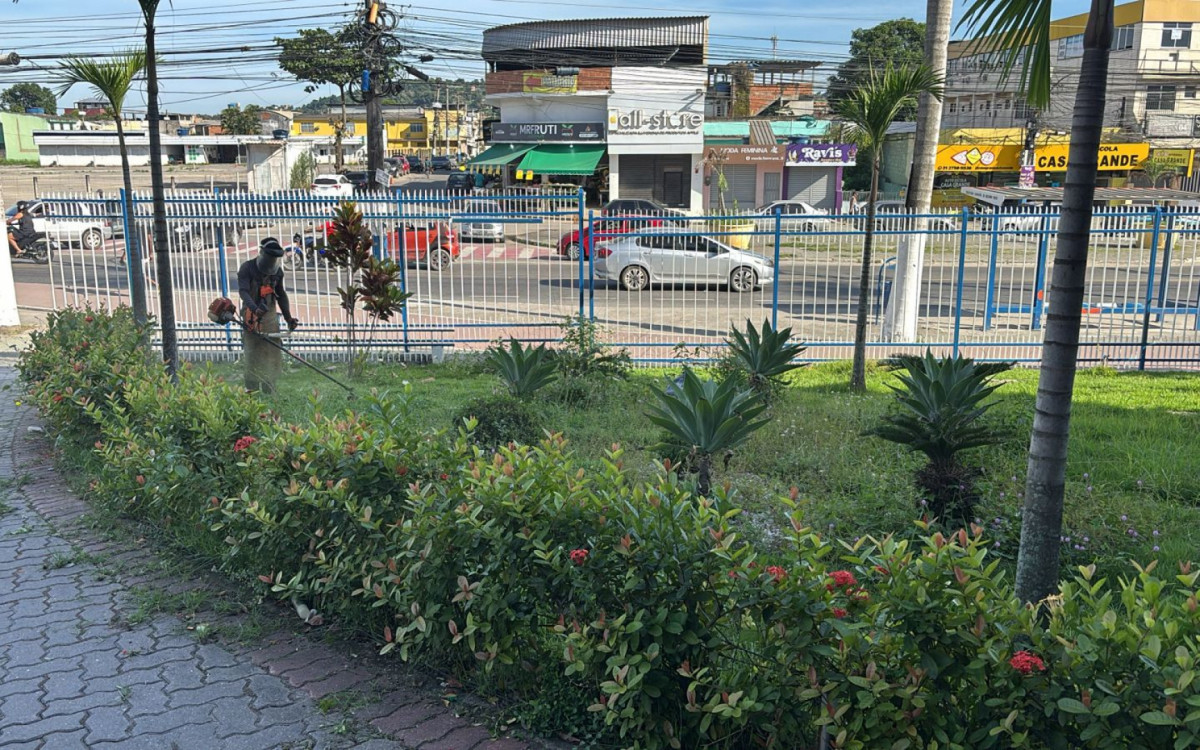 Os jardins da Prefeitura ganharam um novo tratamento paisagístico