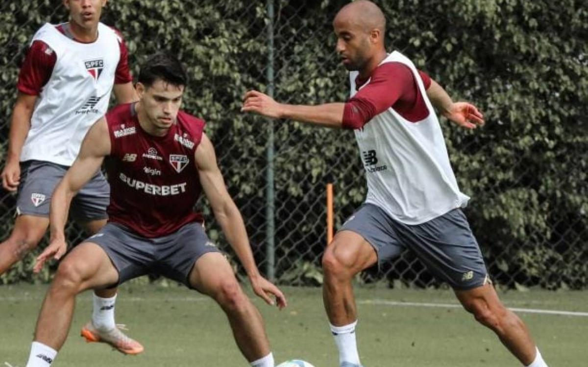 Lucas desfalca o S&atilde;o Paulo na Libertadores por conta de dores no joelho direito
