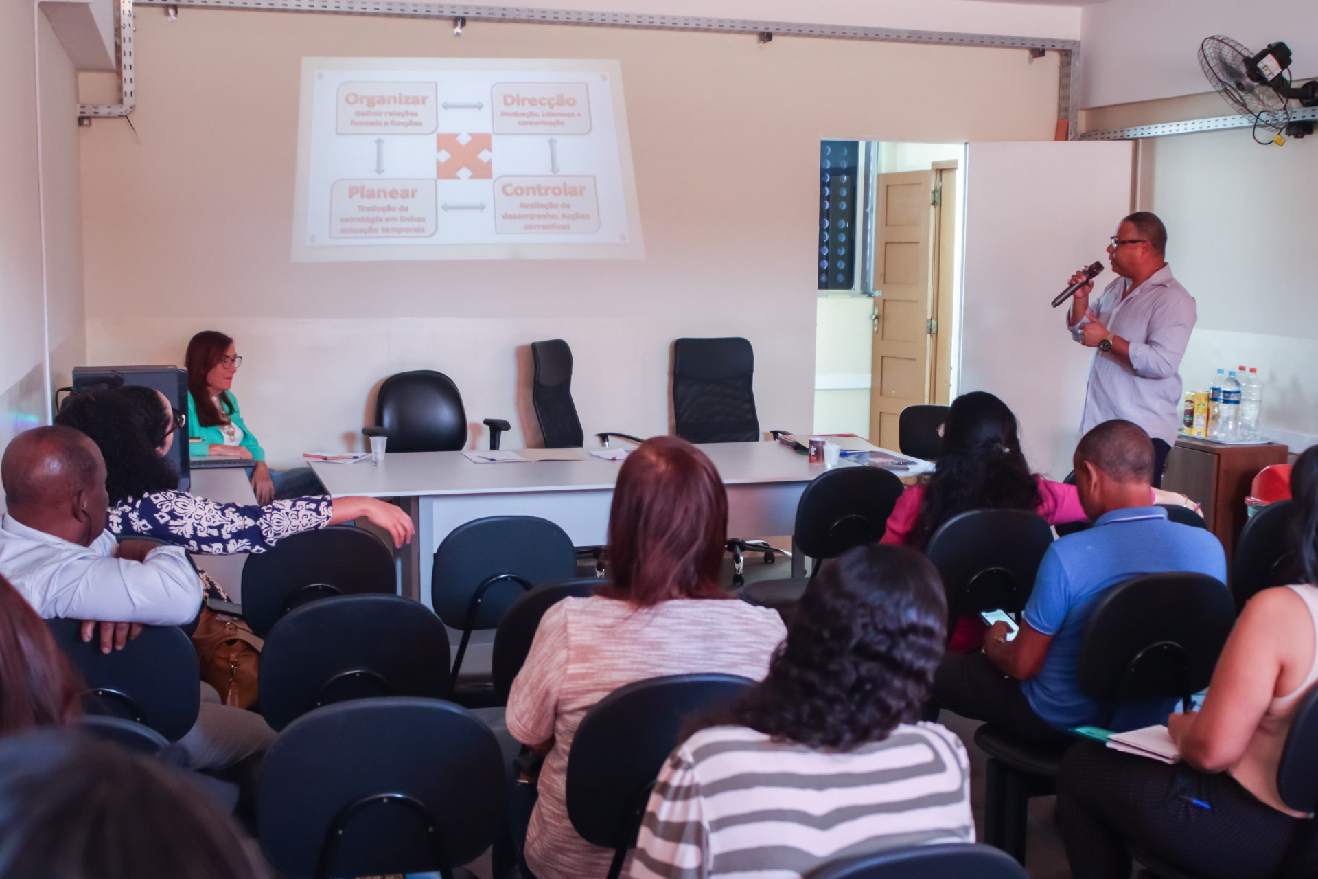 A palestra tratou de diversos temas, incluindo gest&atilde;o p&uacute;blica e legisla&ccedil;&atilde;o do SUS - Jean Carlos / PMBR