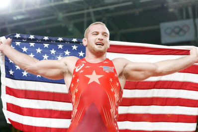 Medalhista de ouro na Rio-2016 é preso em operação contra prostituição