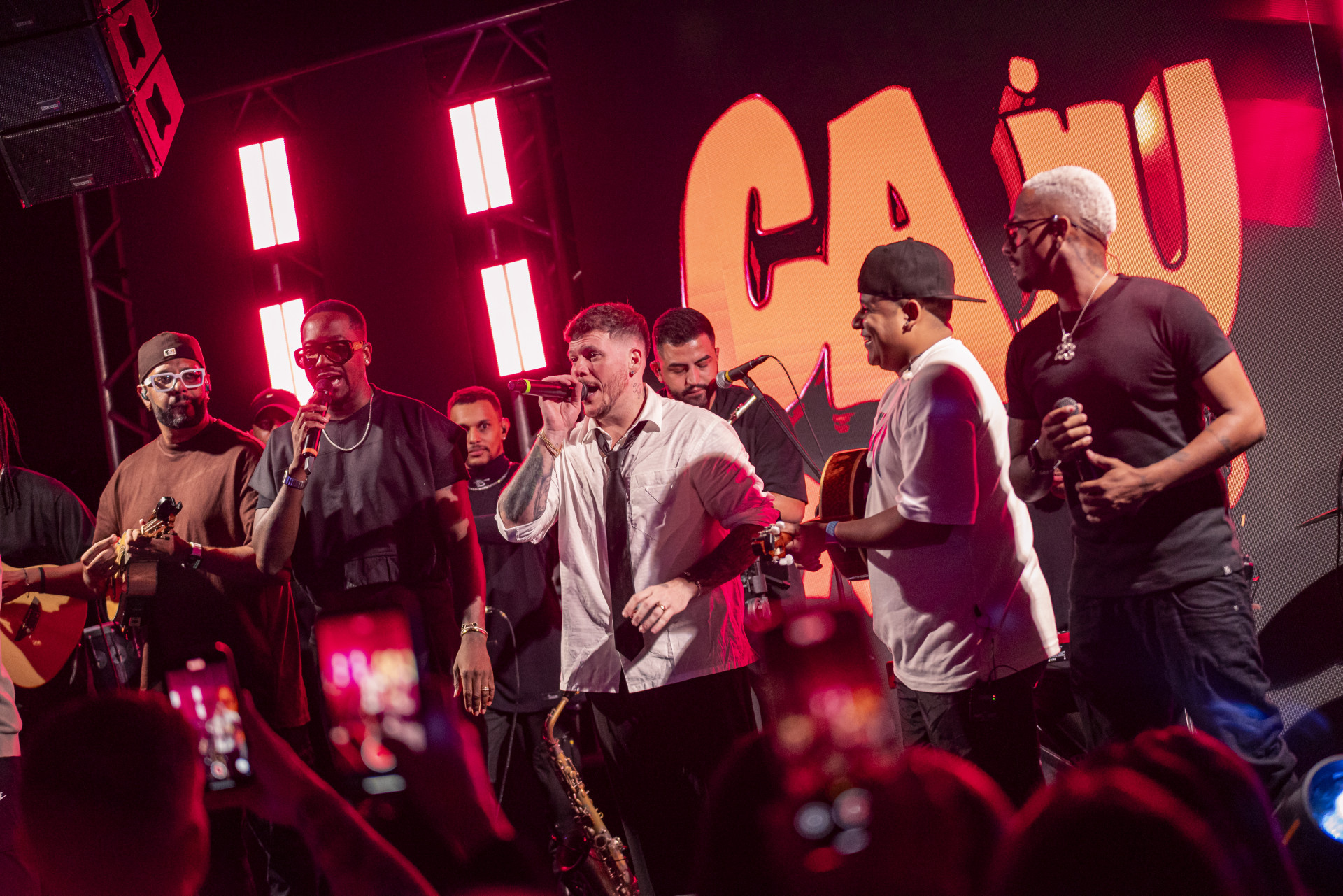 Mumuzinho, Ferrugem e Grupo Caju Pra Baixo animam a festa de Thaís Vasconcellos, - Vitorugo Fotos / Divulgação