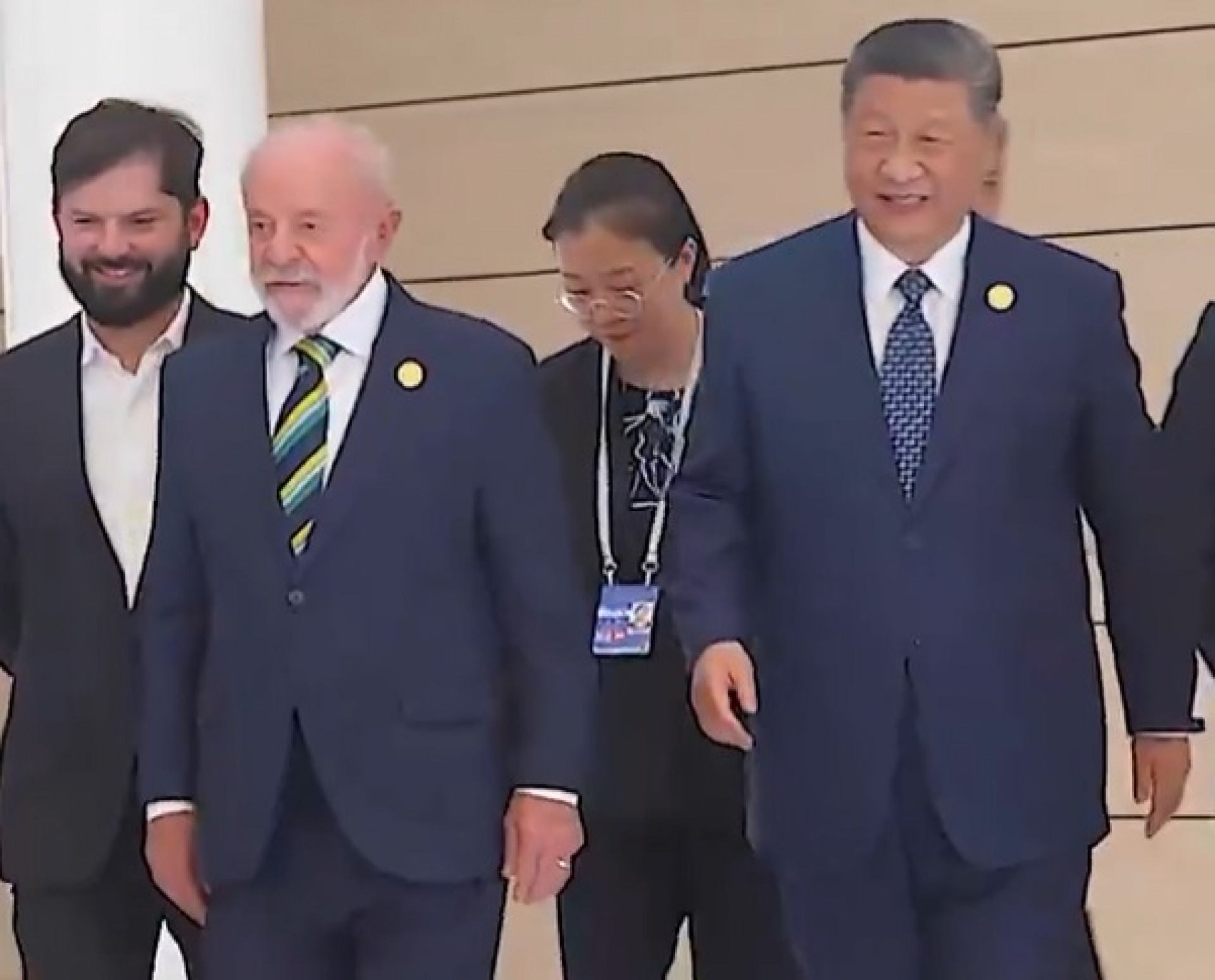 Lula se encontrou com o presidente chinês, Xi Jinping, nesta terça-feira (13) - Reprodução/X