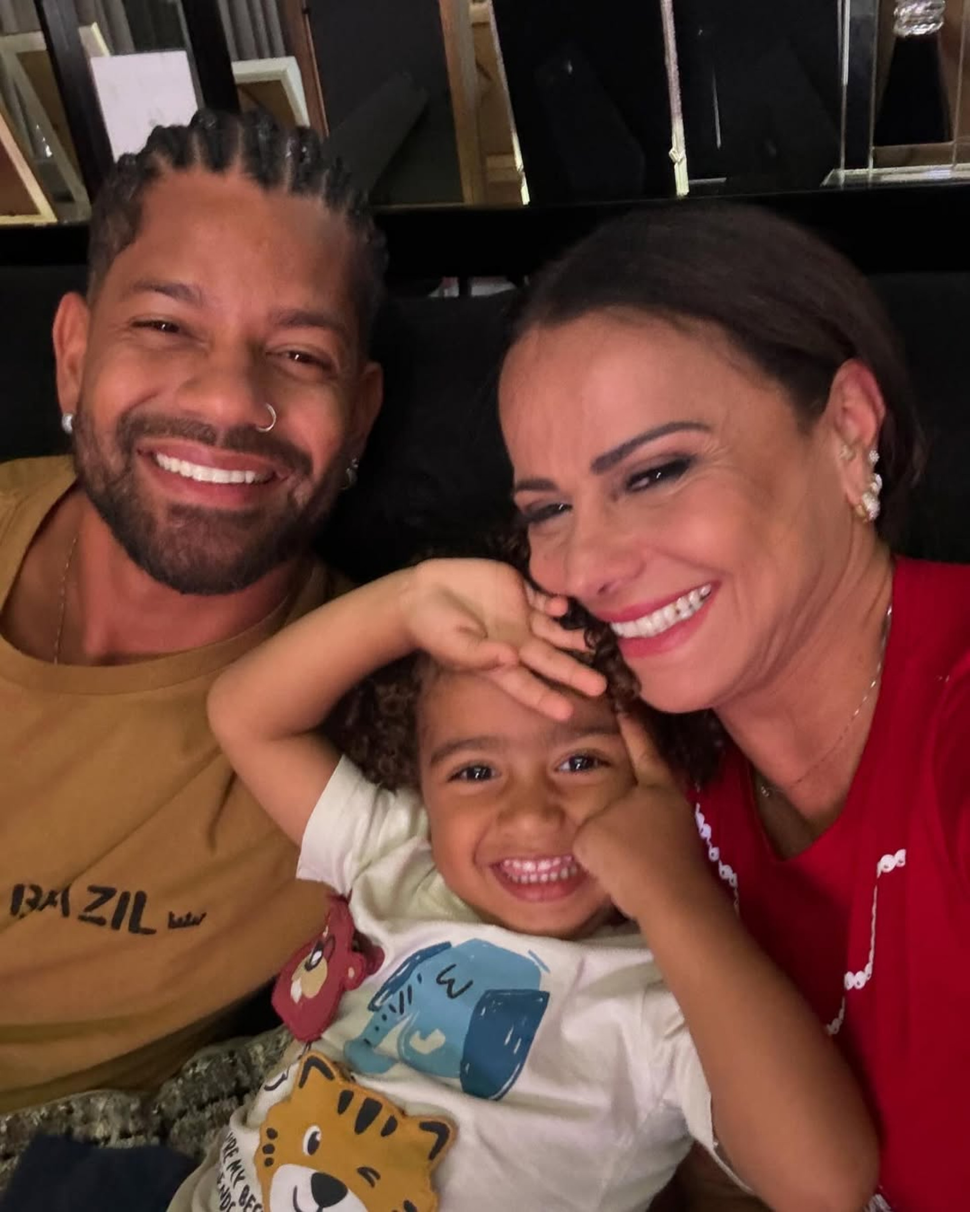 Guilherme Militão, Joaquim e Viviane Araújo  - Reprodução/Instagram