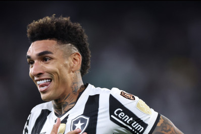 Igor Jesus avalia situação do Botafogo na Libertadores: 'Depende de nós'
