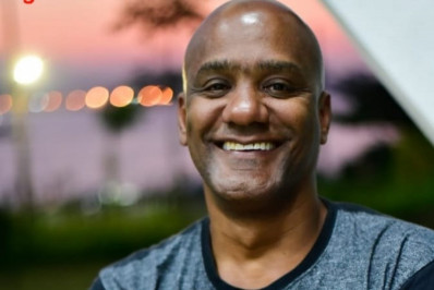 Almir Sodré se apresenta no Projeto Samba Niterói no Palácio