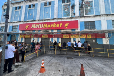 Sem salários, funcionários de mercado na Gamboa são demitidos após faltarem trabalho