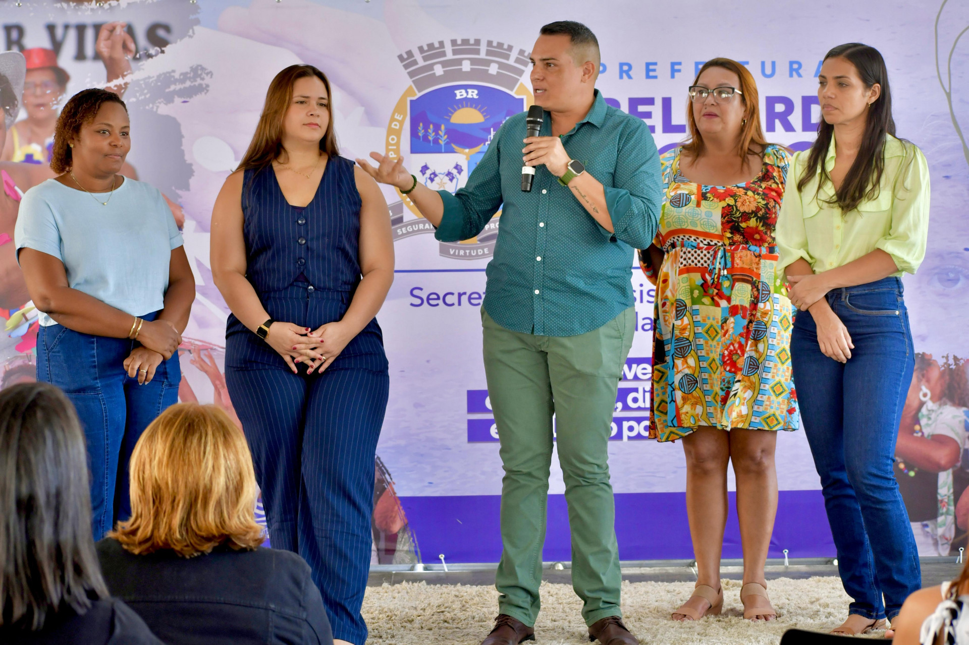 O secret&aacute;rio Diogo Bastos destacou o importante papel dos profissionais de assist&ecirc;ncia social - Jeovani Campos / PMBR