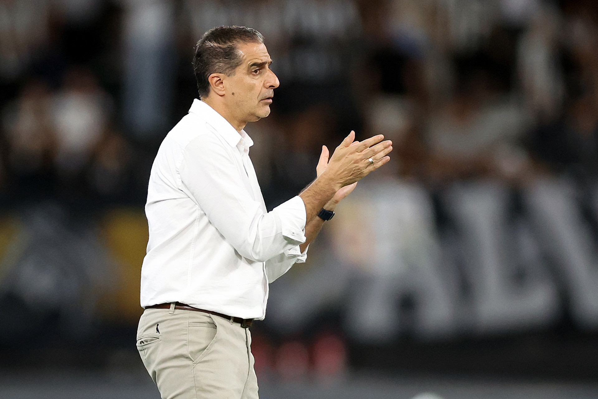 |Paiva. Botafogo x Estudiantes pela Conmebol Libertadores no Estadio Nilton Santos. 14 de Maio de 2025, Rio de Janeiro, RJ, Brasil. Foto: Vitor Silva/Botafogo. Imagem protegida pela Lei do Direito Autoral Nº 9.610, DE 19 DE FEVEREIRO DE 1998. Sendo proibido qualquer uso comercial, remunerado e manipulacao/alteracao da obra. - Vitor Silva/Botafogo