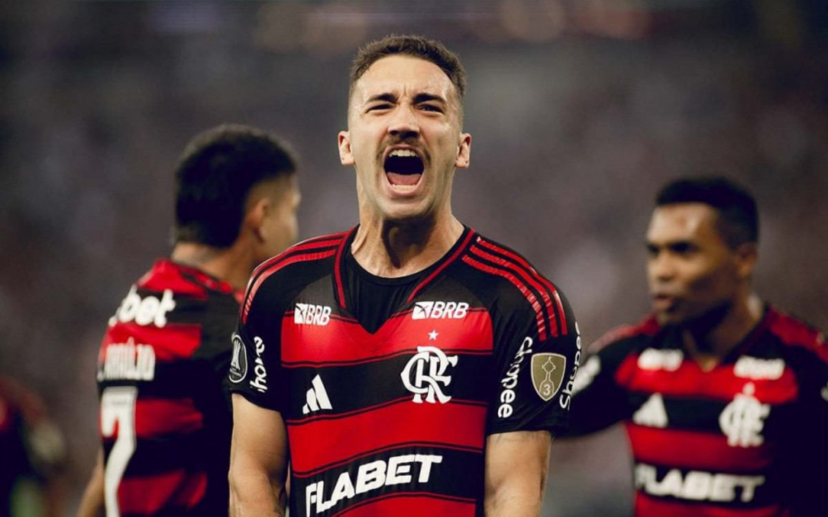 Luiz Ara&uacute;jo brilha, Flamengo vence LDU e segue vivo na Libertadores