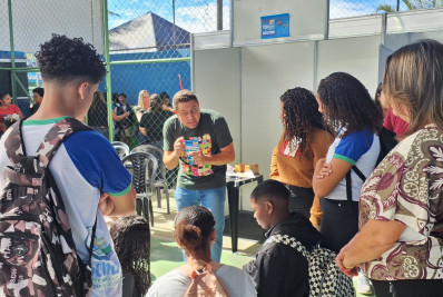 Feira de Profissões em Japeri inspira mais de 100 estudantes da rede municipal