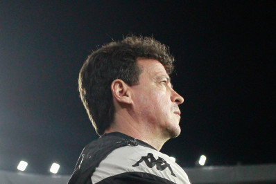 Após derrota do Vasco, Diniz revela problemas na semana do clássico com o Botafogo