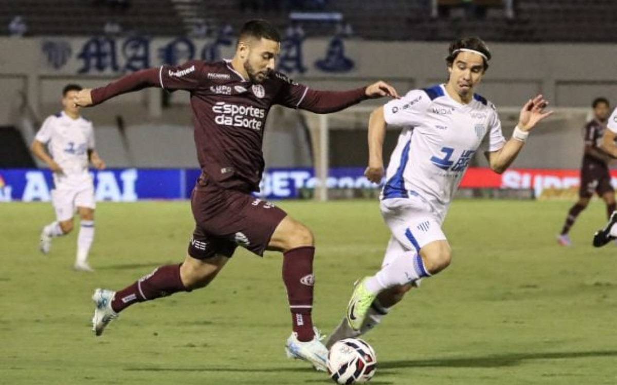 Ferrovi&aacute;ria e Ava&iacute; empatam em duelo direto pelo G4 da S&eacute;rie B