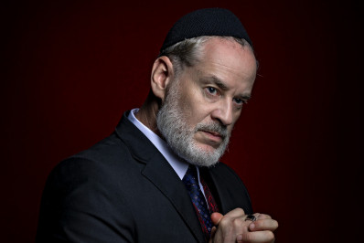 Dan Stulbach estreia peça de Shakespeare no Rio e fala sobre maturidade: 'Perdi o medo de ser sincero'