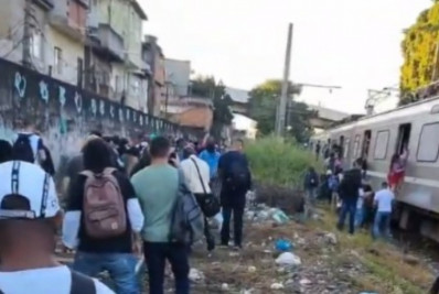 Tiroteio em operação no Jacarezinho afeta circulação de trens