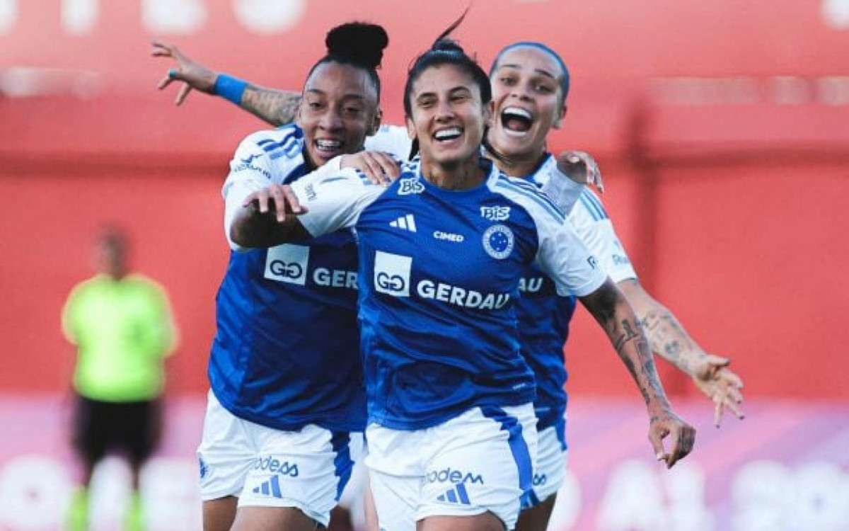Cruzeiro vence e dispara na ponta do BR Feminino
