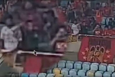 Torcedor chileno é preso e denunciado por gestos racistas em jogo no Maracanã