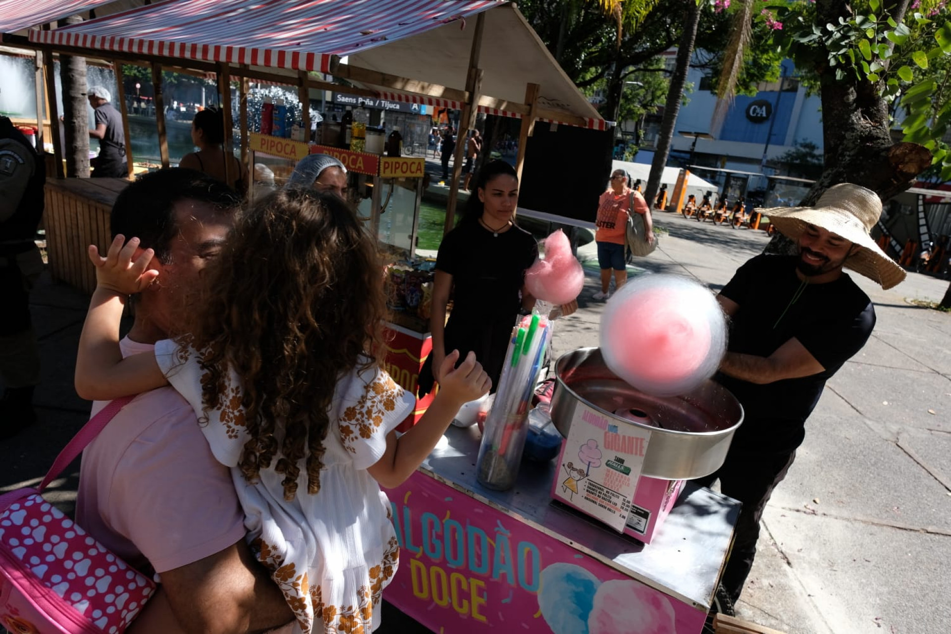 Dia de festa na Praça Saens Peña reúne moradores e visitantes em programação especial gratuita

 - Pedro Teixeira/Agência O Dia