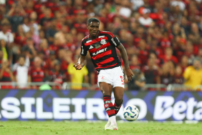 Volante do Flamengo entra na mira de clubes europeus