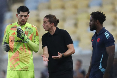 Filipe Luís explica ausência de Arrascaeta no Flamengo e culpa 'calendário cheio'