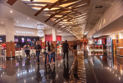 Filme 'Lilo & Stitch' estreia no Caxias Shopping com presença do personagem 