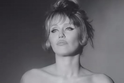 Miley Cyrus divulga faixas do novo álbum 'Something Beautiful'