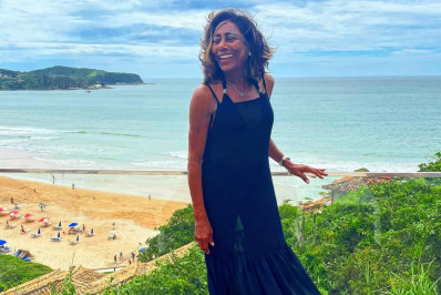 Filhas de Gloria Maria se despedem da mãe e espalham cinzas em lugar especial