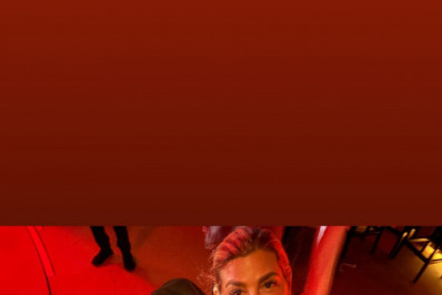 João Silva mostra encontro com Cuba Gooding Jr. e a namorada em Cannes