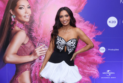 Karinah comemora aniversário com festa no Rio