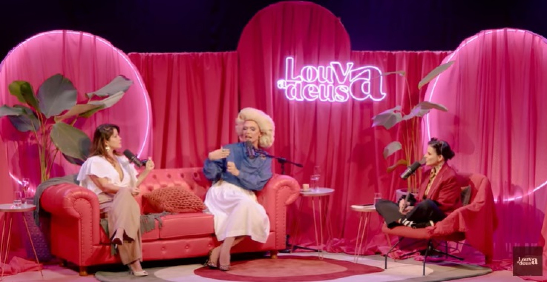 Samara Felippo esteve no podcast 'Louva a Deusa' - Reprodução de Vídeo