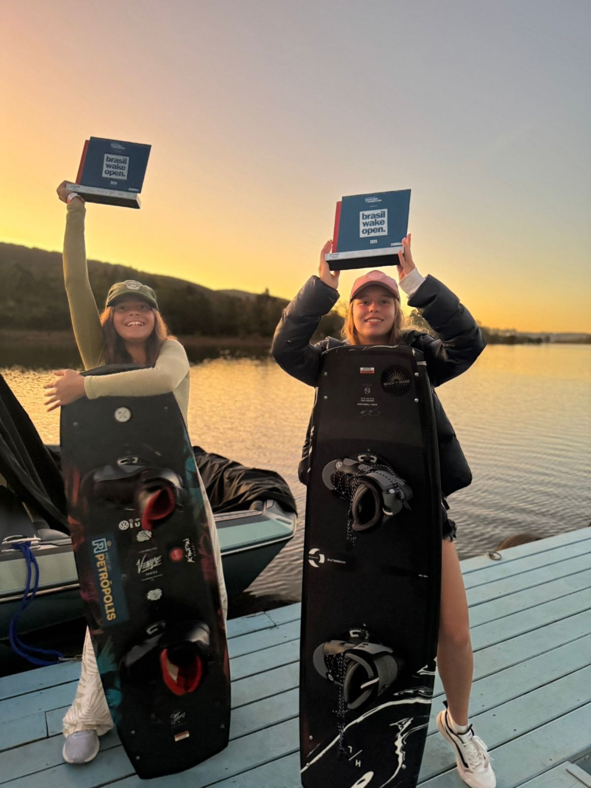 Sophie Loures e Nicole Mello Garcia