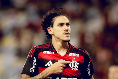Pedro volta a atuar 90 minutos pelo Flamengo: 'Cada vez mais perto do 100%'