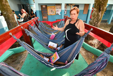 Escola municipal de Nova Iguaçu inaugura redário e envolve famílias em Feira Literária