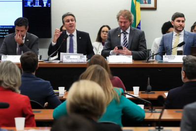 Novas regras para EAD protegem população e garantem qualidade, diz ministro da Educação